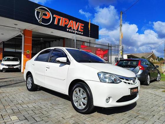 TOYOTA ETIOS 1.5 XLS SEDAN 16V FLEX 4P AUTOMÁTICO TOYOTA ETIOS 1.5 XLS SEDAN 16V FLEX 4P AUTOMÁTICO